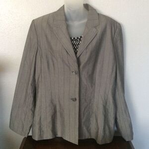 Amanda Smith suits